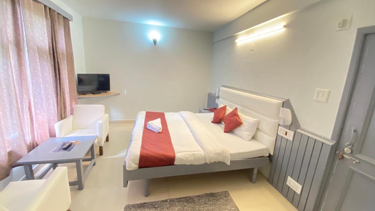 Hotel Meadows Manali Buitenkant foto