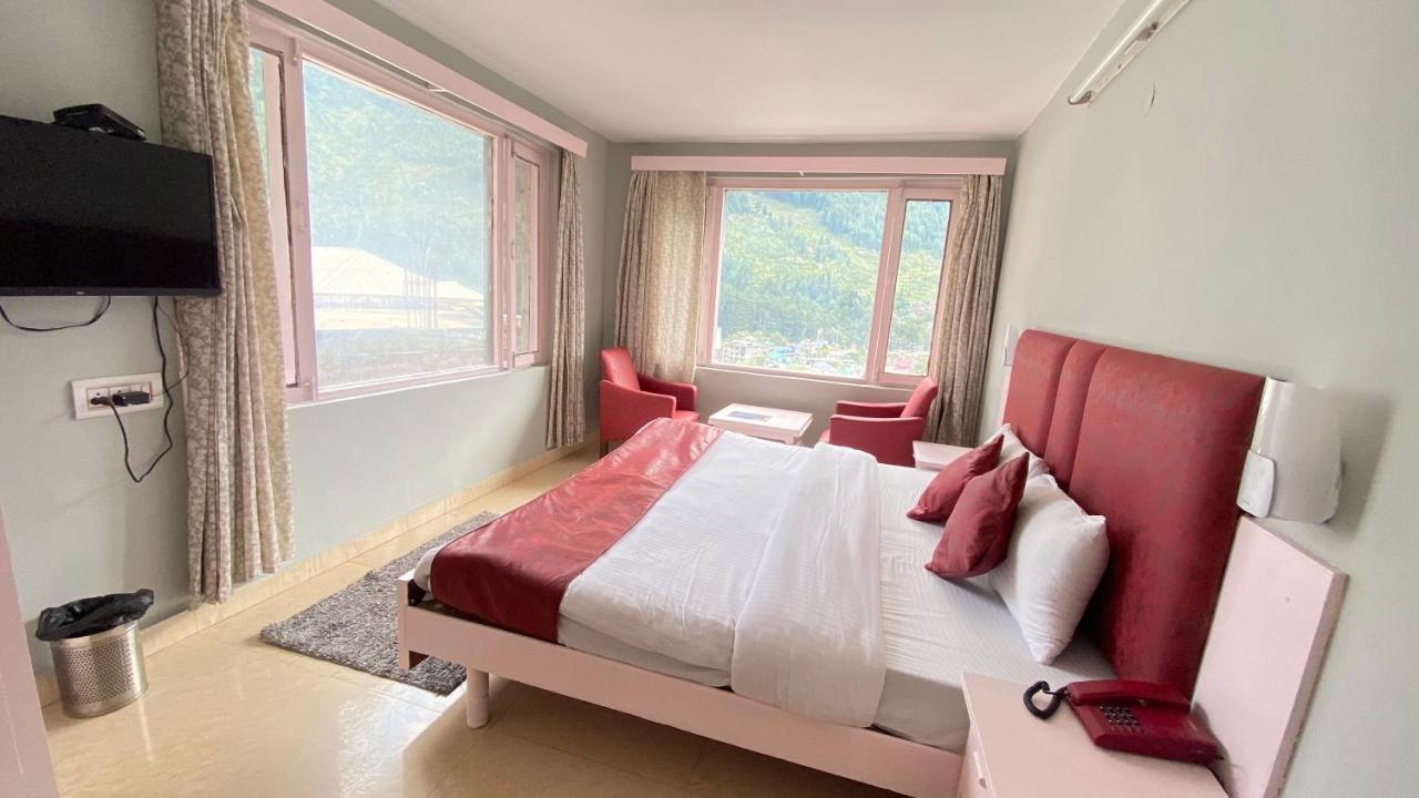 Hotel Meadows Manali Buitenkant foto