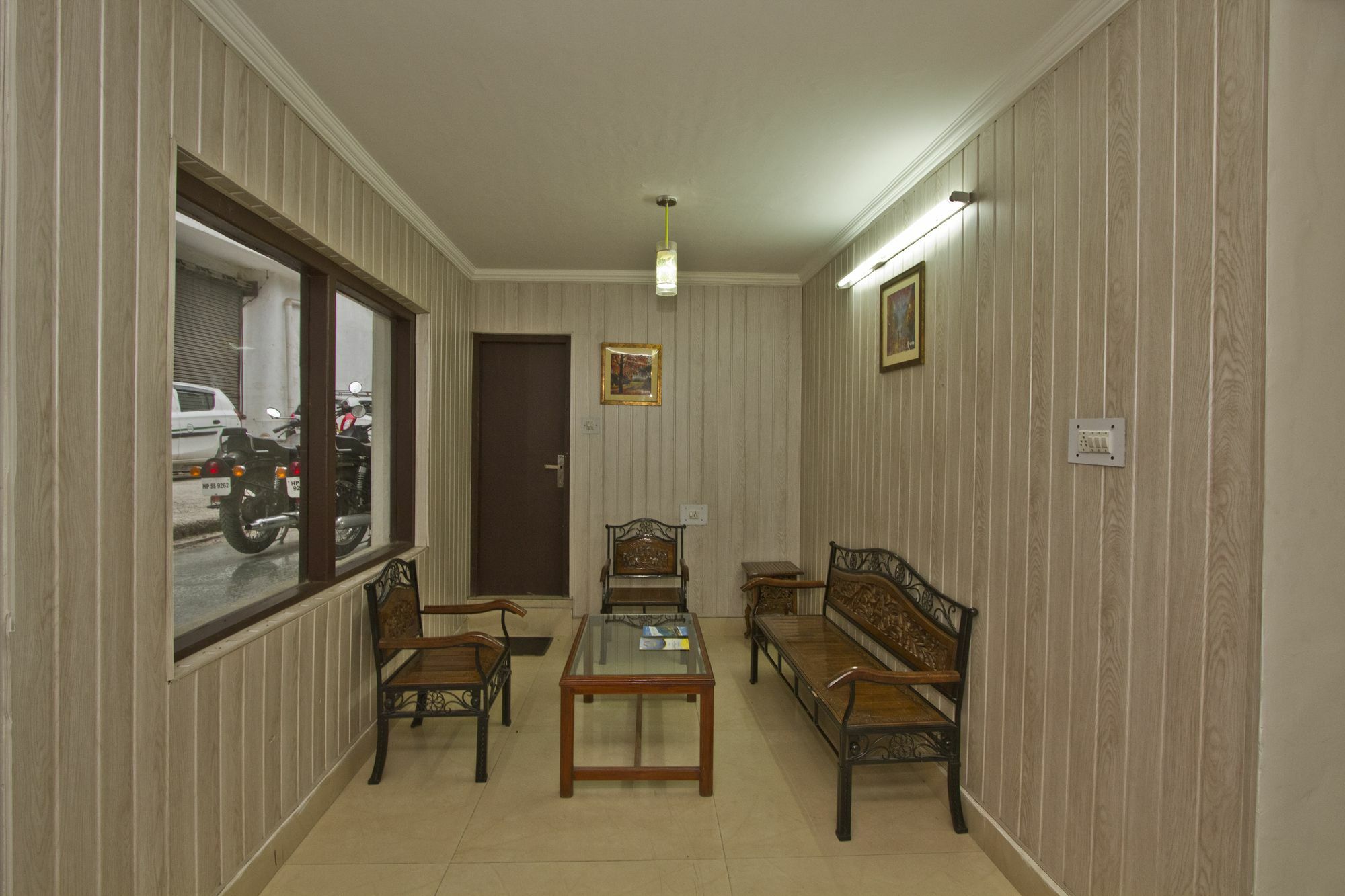 Hotel Meadows Manali Buitenkant foto